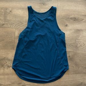 Lululemon women’s tank